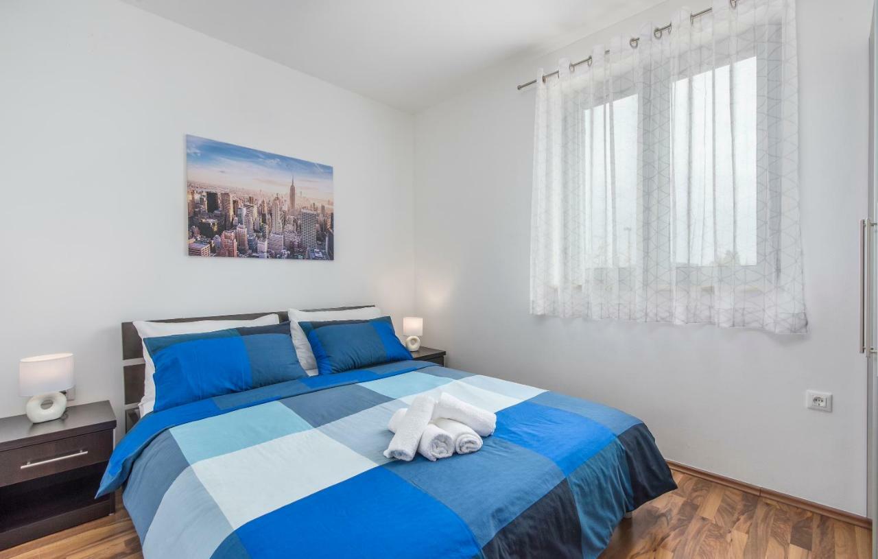 Kimi Apartment