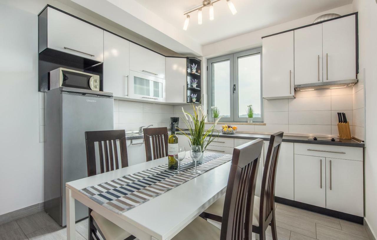 Apartament Kimi *
